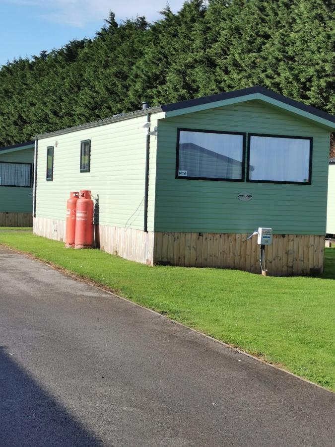 Woofles Luxury Caravan At Knaresborough Lido Zewnętrze zdjęcie