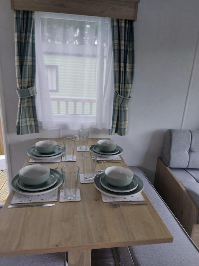 Woofles Luxury Caravan At Knaresborough Lido Zewnętrze zdjęcie