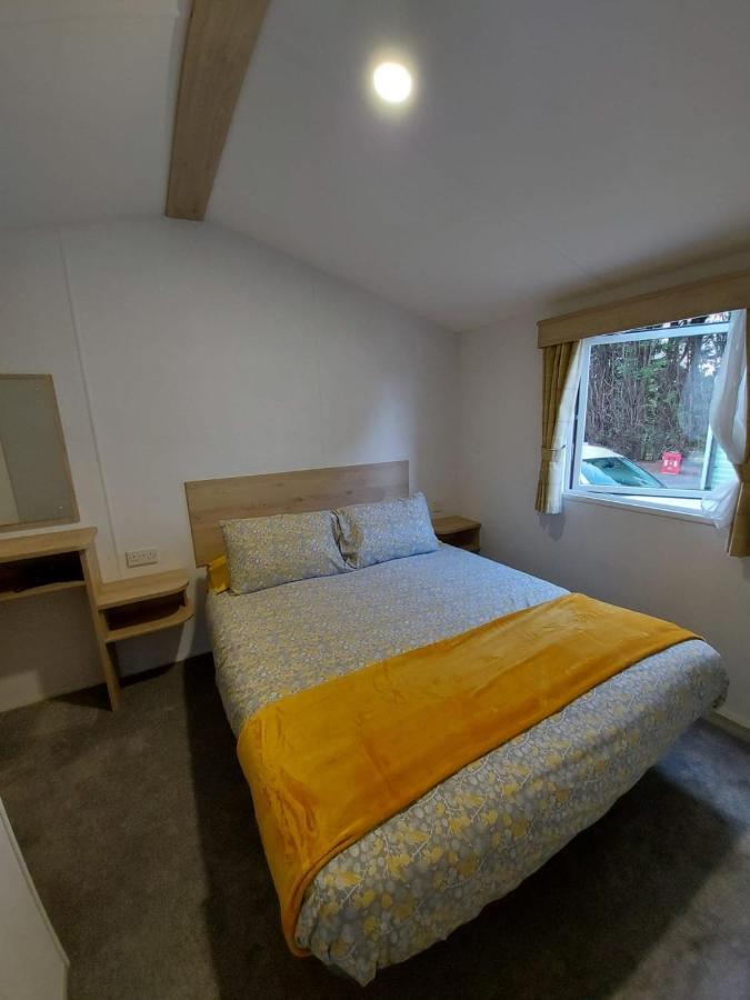 Woofles Luxury Caravan At Knaresborough Lido Zewnętrze zdjęcie