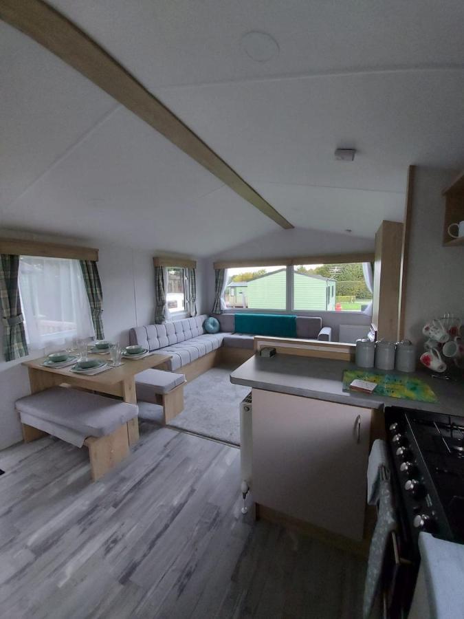 Woofles Luxury Caravan At Knaresborough Lido Zewnętrze zdjęcie